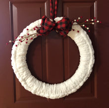 Winter Knit Wreath at Uva Winebar Mashpee January 12th at 6pm