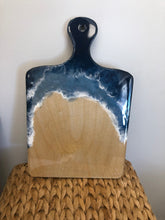Sandwich Women's Club Resin Board Workshop February 26th at 1pm